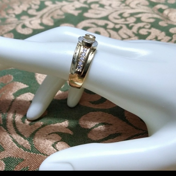 18K yellow gold filled white sapphire Ring - Picture 2 of 4